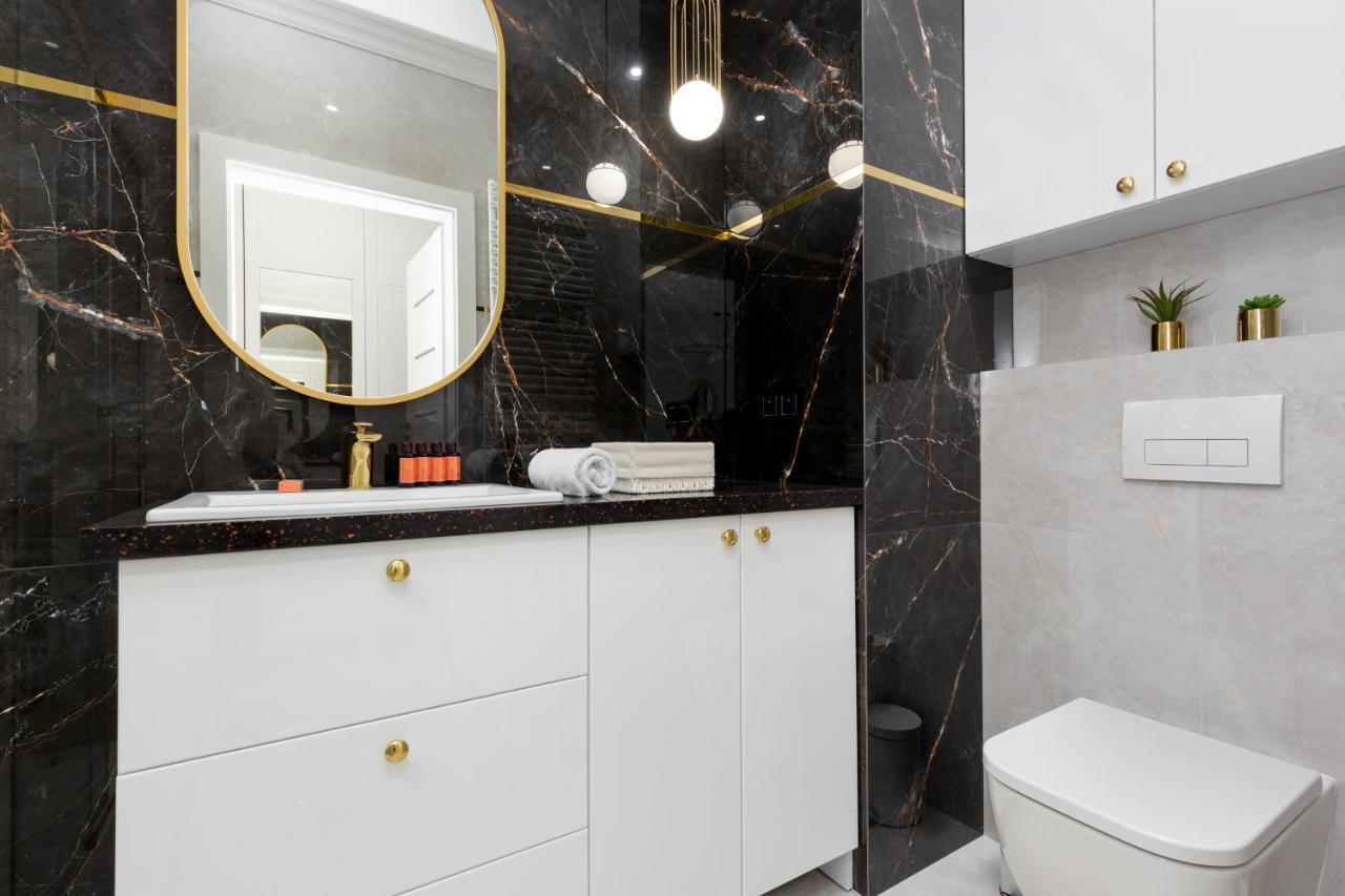 Apartamenty Ogrodowa Business Wola By Renters Prestige Varsovie Extérieur photo