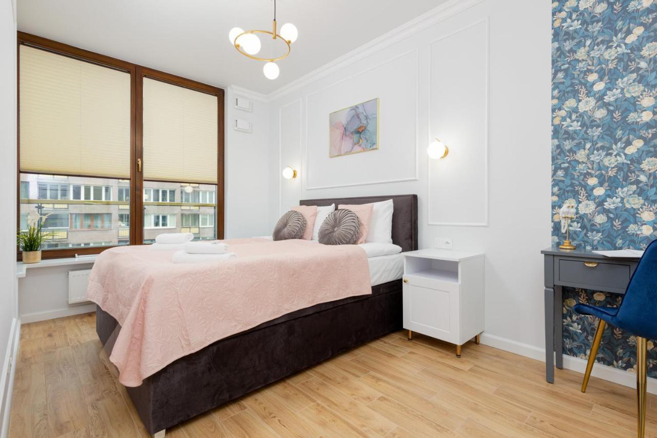 Apartamenty Ogrodowa Business Wola By Renters Prestige Varsovie Extérieur photo