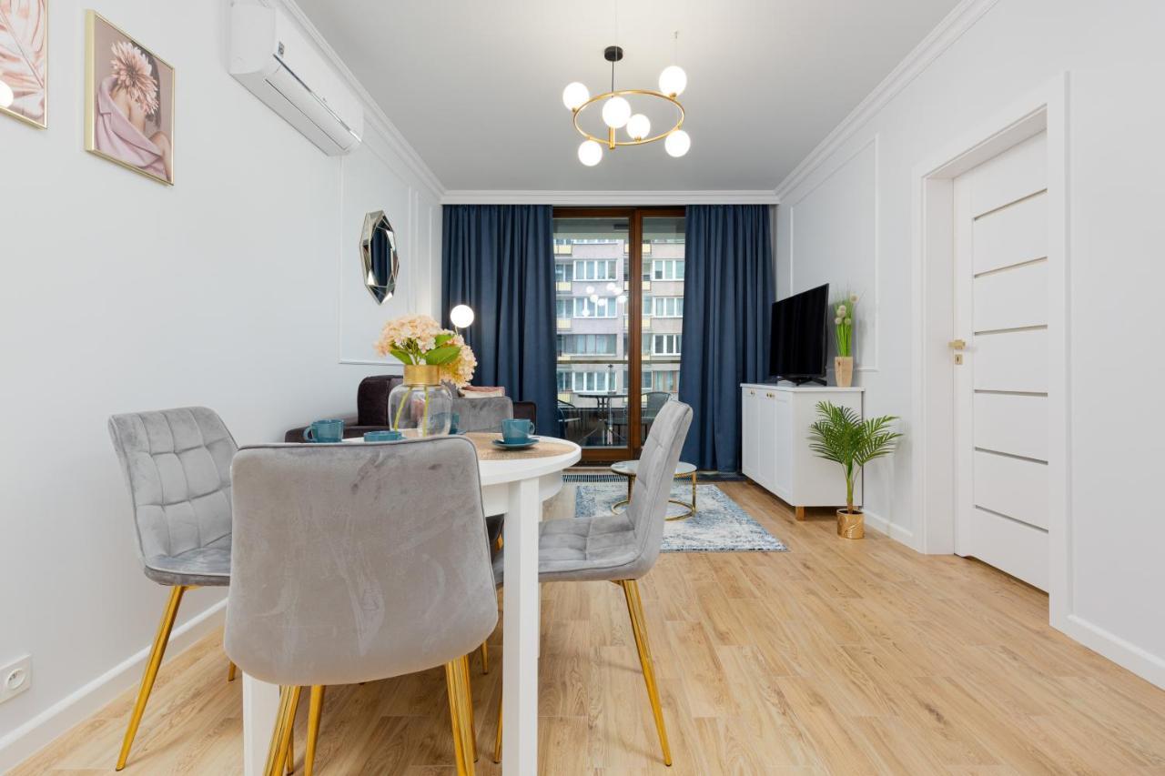 Apartamenty Ogrodowa Business Wola By Renters Prestige Varsovie Extérieur photo