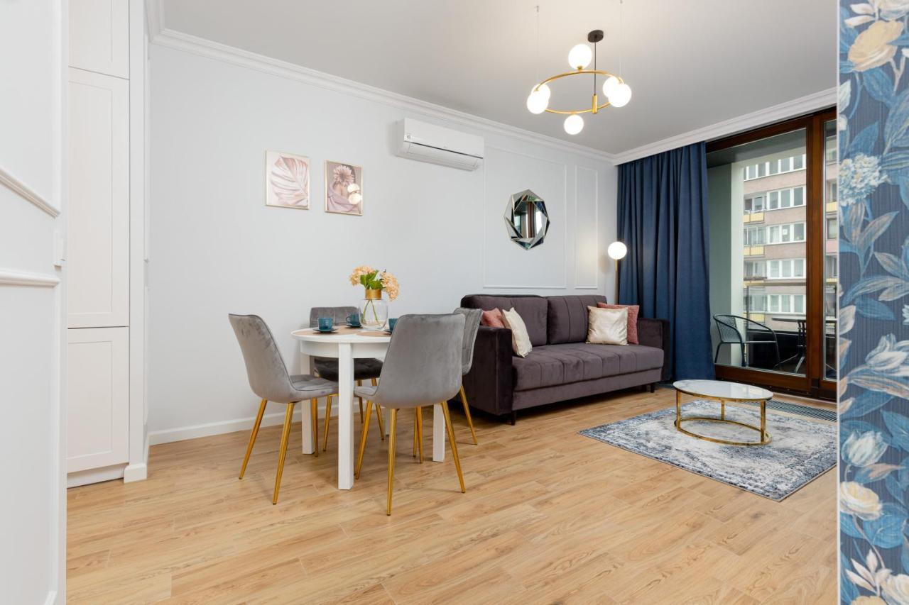 Apartamenty Ogrodowa Business Wola By Renters Prestige Varsovie Extérieur photo