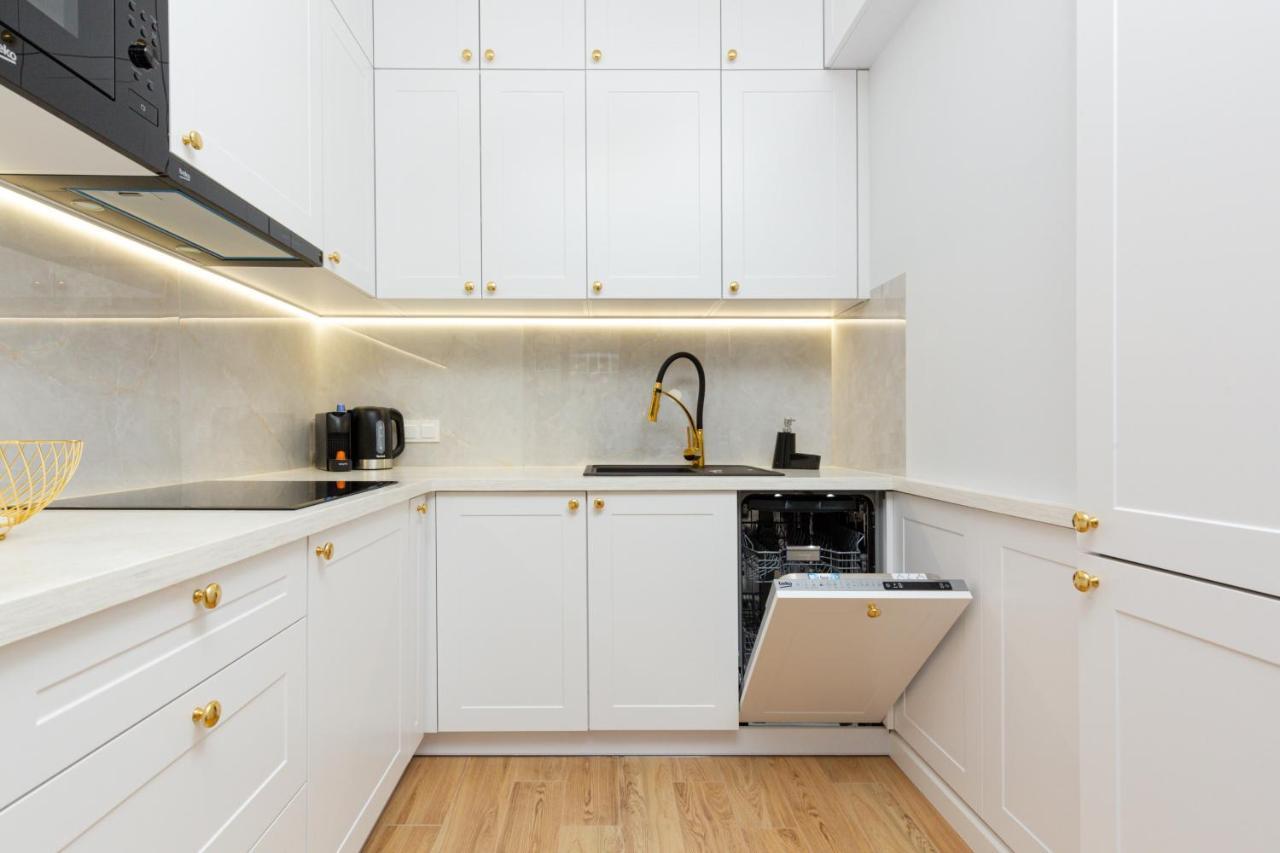 Apartamenty Ogrodowa Business Wola By Renters Prestige Varsovie Extérieur photo