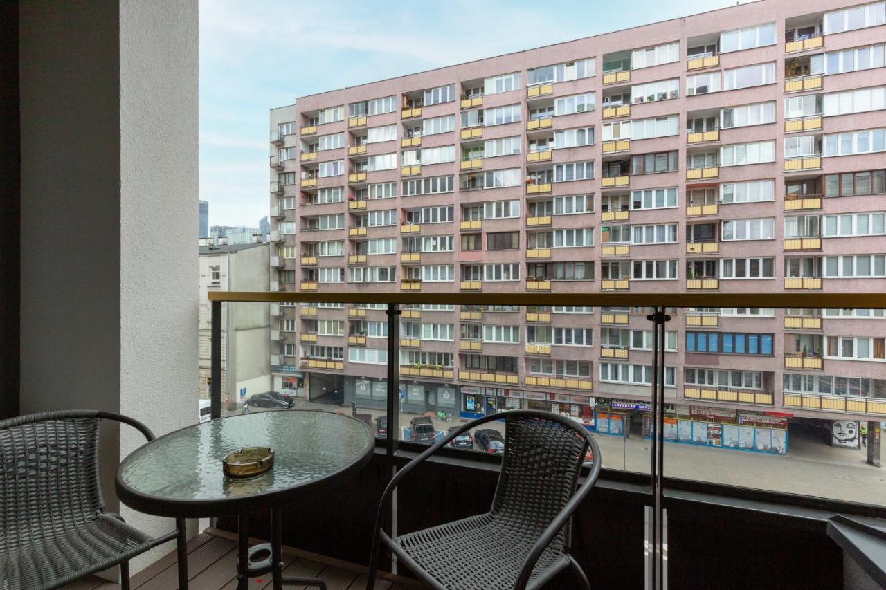 Apartamenty Ogrodowa Business Wola By Renters Prestige Varsovie Extérieur photo