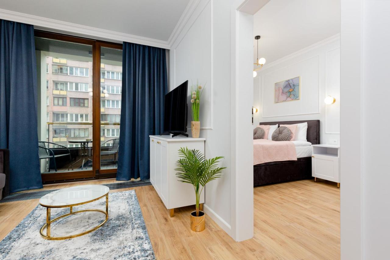 Apartamenty Ogrodowa Business Wola By Renters Prestige Varsovie Extérieur photo