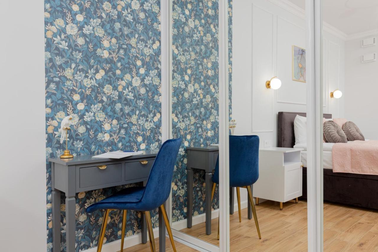 Apartamenty Ogrodowa Business Wola By Renters Prestige Varsovie Extérieur photo